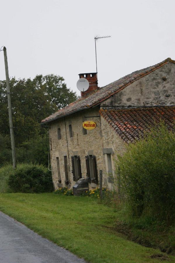 Chez Gondat Chambre D'Hotes Saint-Martial-sur-Isop Ngoại thất bức ảnh